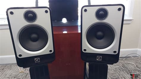 Q Acoustics Concept 20 Bookshelf Speakers Plus Matching Speaker Stands