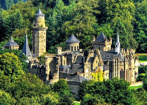 Culturizate Los 10 Castillos Más Impresionantes Del Mundo ~ Gardonnews