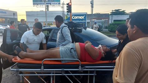 Conductora Se Vuela El Alto Y Provoca Choque En La Avenida Jos L Pez