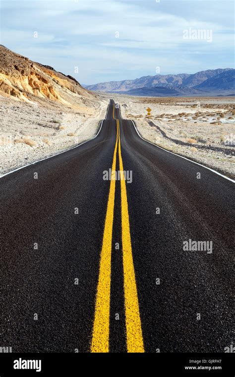 desert wasteland usa Stock Photo - Alamy