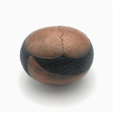 Naked Raku Shaker By Jan Lovewell The Avenue Gallery