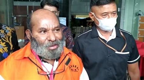 Terseret Kasus Lukas Enembe KPK Periksa Plh Gubernur Papua Muhamad Ridwan