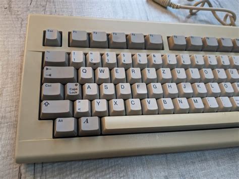 Amiga German Keyboard Kkq E Yc Tested Working Retro