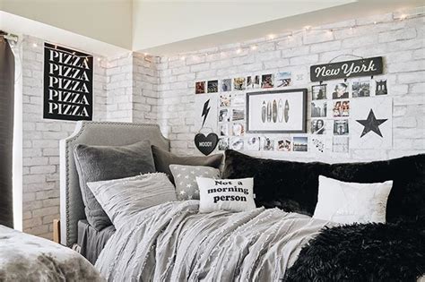 Thi T K Room Decor Black And White I M Nh N C O V I Gam M U En Tr Ng