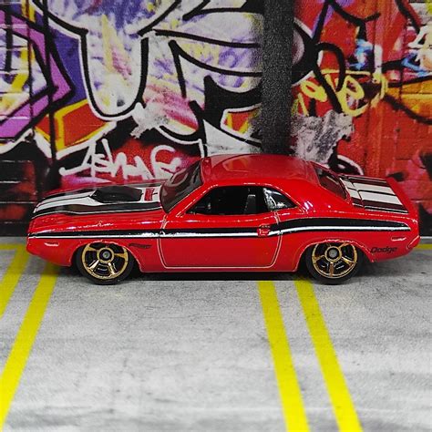 MERAH Hot Wheels Loose 70 Dodge Challenger Red BB 28 Shopee Malaysia