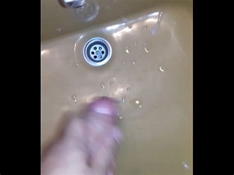 Tirando Leche En La Pileta XVIDEOS