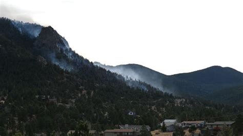 Estes Park Wildfire Grows To Over 130 Acres Evacuation Zones Expanded