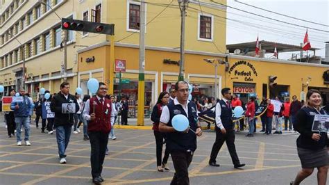 Corte De Ica Presente En Pasacalle Y Feria Informativa Por El D A