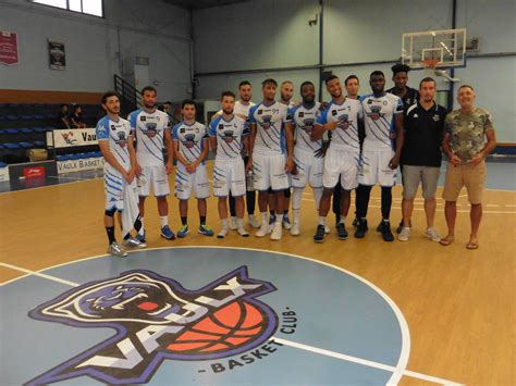 Les Seniors Du Vaulx Basket Vainqueurs Du 35 Tournoi Bados Nougier