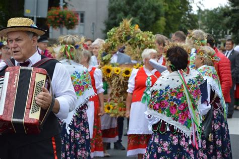 Dożynki Gminne 2022 w Skwierzynie Na rynek miejski przeszedł uroczysty