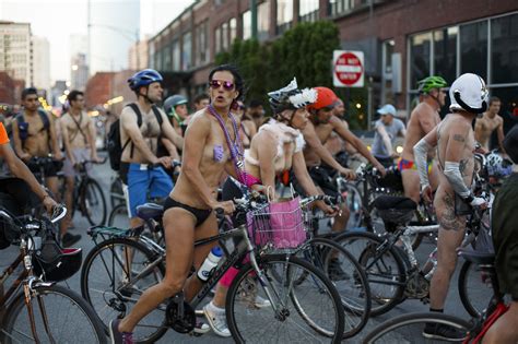 Check Out Photos From World Naked Bike Ride Chicago