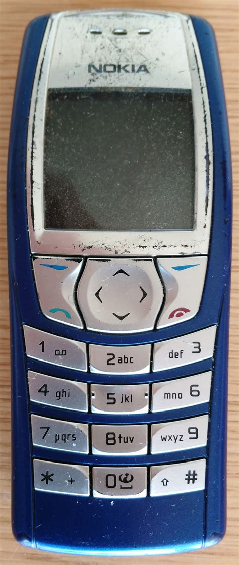 Retro Ordenadores Orty: Teléfono móvil Nokia 6610i (2002)