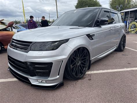 Range Rover Sport SVR : r/Stance