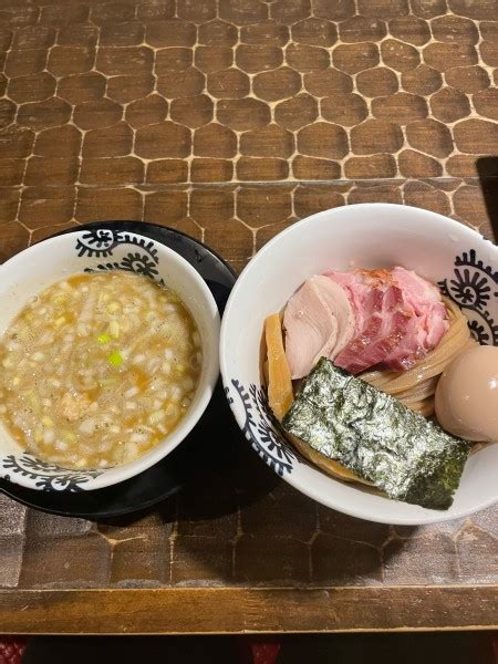 『特級つけ蕎麦』特級鶏蕎麦 龍介のレビュー ラーメンデータベース