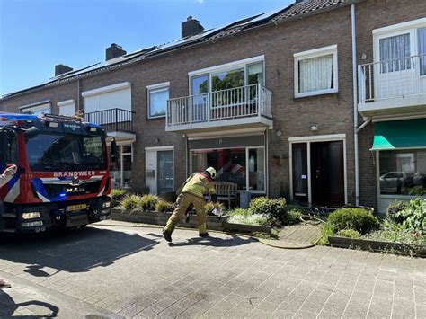 Vergeten Pannetje Op Vuur Zet Woning In Kampen Onder Rook