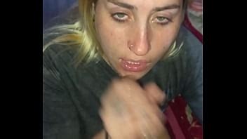 Rubia La Chupa Toda Y Recibe Todo El Lechazo En La Cara XVIDEOS