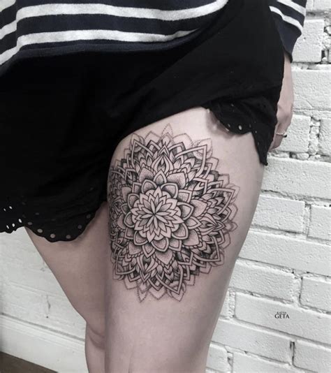 Geometric Knee Tattoos