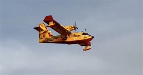 Canadair Si Schianta Sull Etna Ha Urtato La Montagna Dispersi I