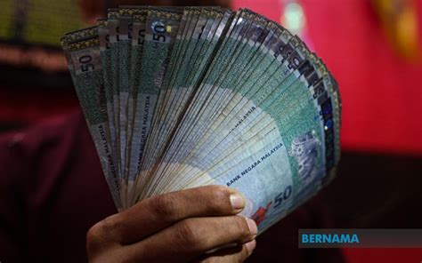 BERNAMA RINGGIT ALMOST UNCHANGED AGAINST GREENBACK AT THE CLOSE