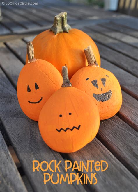 Painted Rock Pumpkins | Club Chica Circle - where crafty is contagious