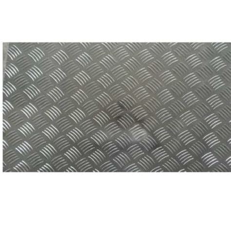 Hot Rolled Stainless Steel Chequered Plate Steel Grade SS304 L Thickness 3 Mm At 290 Kg In