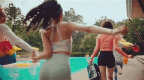 Pool Party GIF - Pool Party - Discover & Share GIFs