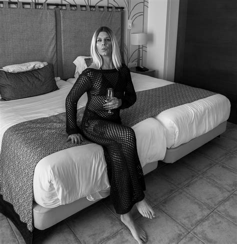 Home - Essex Fashion and Makeup Drag Queen Glamour Model