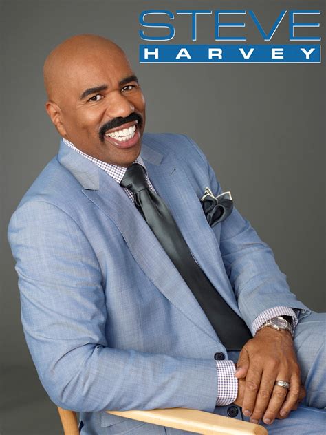 Download Steve Harvey Sitting Wallpaper | Wallpapers.com