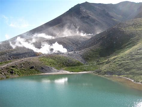 Love Japanese Hot Springs At Nakadake Onsen In Hokkaido You Can Dig Your Own SoraNews