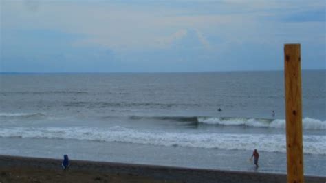 波情報 湘南 腹セット胸 午前中より長めの R サーフボードクオリティーハードコア Quality Hardcore Distributions