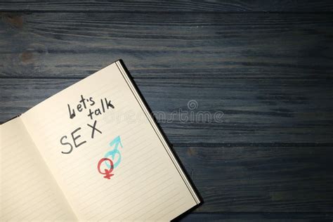 Notebook Mit Der Aufschrift Let`s Talk Sex Und Gender Symbole Auf