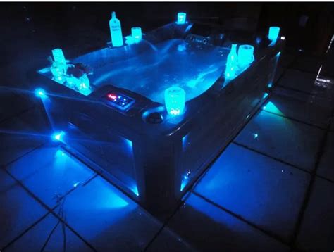 Outdoor swimming pool hot tub with LED light-in Bathtubs & Whirlpools ...