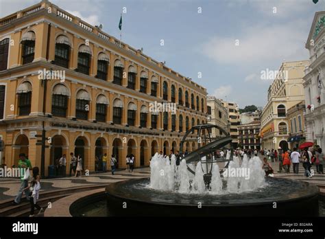 fountain and colonial architecture in Senado Square Macau April 2008 Stock Photo - Alamy