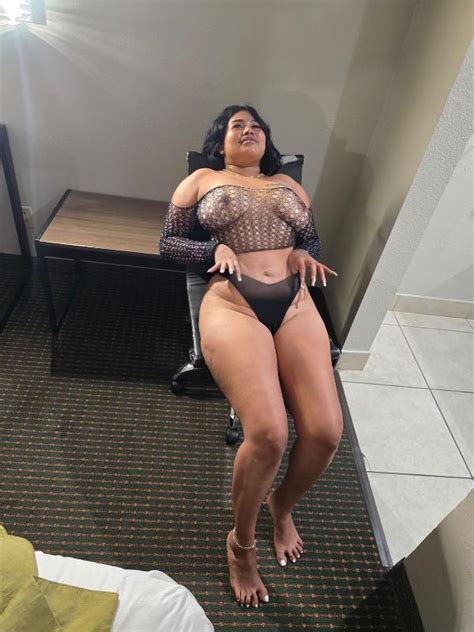 Hot Thots Shesfreaky