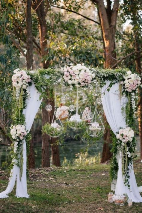 25 Beautiful Wedding Floral Arches To Get Inspired - Weddingomania