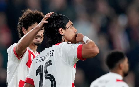 Erick Gutiérrez anota en la goleada del PSV al Zürich en Europa League