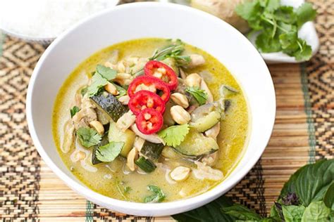 masakan khas asia tenggara  menggunakan santan sedap