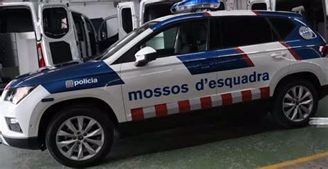 Un Motorista Se Da A La Fuga Tras Atropellar A Dos Personas En Lloren