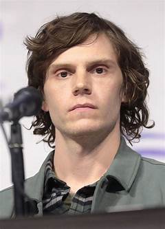 Evan Peters Net Worth