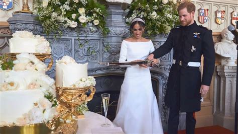 Príncipe Harry e Meghan Markle divulgam fotos inéditas de seu casamento