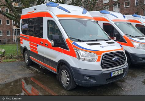 Einsatzfahrzeug Ambulanz Hamburg Ktw Hh Md A D Bos