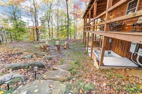 7 Hocking Hills Cabins With Hot Tubs For A Revitalizing Getaway