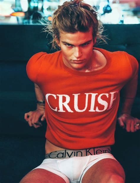 WONDERLAND MAGAZINE Jordan Barrett By Christian Oita En 2020 Sous