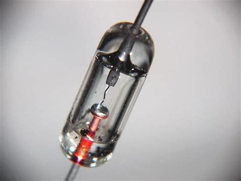 i took a closer look at the germanium diode : electronics