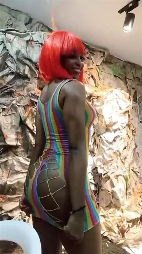 We Re Halfway Through The Week Already Webcam Porn Feat Briannachelsea Xhamster