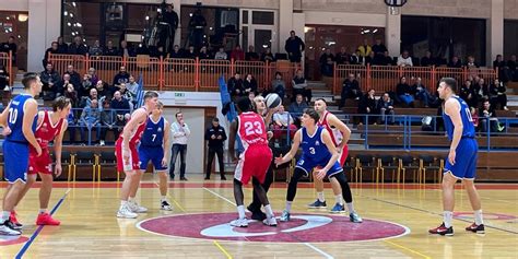 Kzs Liga Nova Kbm Kranj Ani V Entjurju Do Druge Zaporedne Zmage