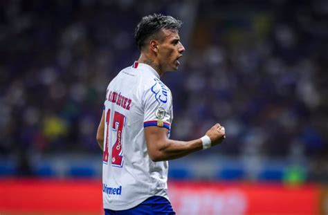 Lucho Rodr Guez Comemora Gol E Valoriza Ponto Ganho Fora De Casa