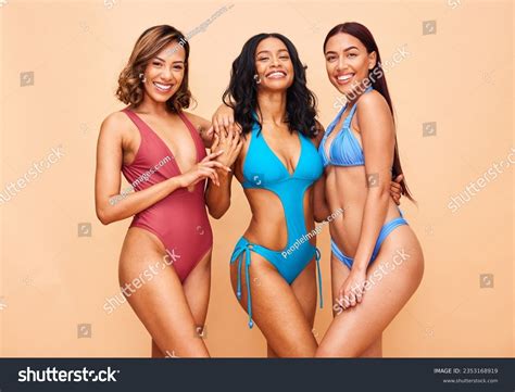 Thousand Group Women Bikini Royalty Free Images Stock Photos Pictures Shutterstock