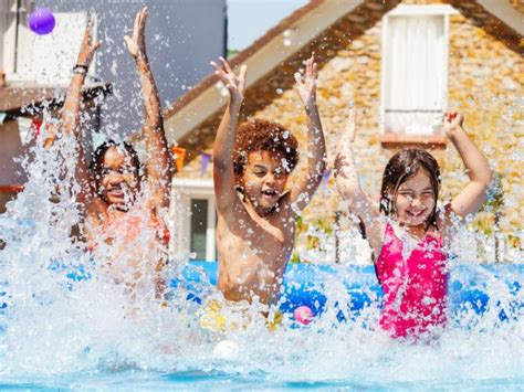 Sicher in den Sommer So machen Sie Ihren Pool fit für heißen Tage