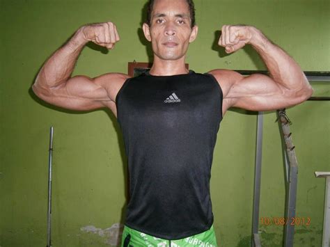 Puberdade GAY Suvacos Masculinos Fetiche Parte 1